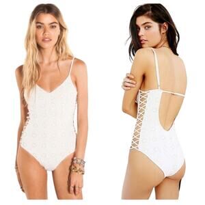 Amuse Society‎ white side lace up one piece swimsuit